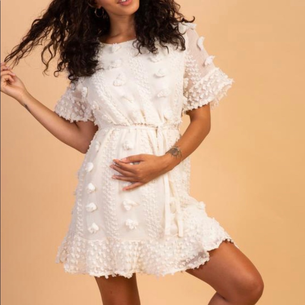 Cream Floral Applique Maternity Flounce Dress